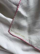 Load image into Gallery viewer, GUY LAROCHE scarf