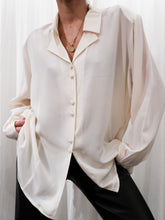 Load image into Gallery viewer, JARVI MUOTI silk shirt