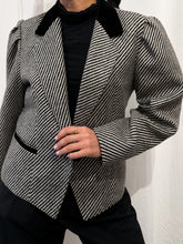 Load image into Gallery viewer, “Alma” Vintage wool blazer