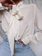 Load image into Gallery viewer, MAX MARA silk shirt