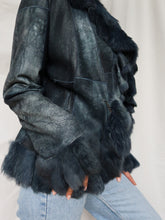 Load image into Gallery viewer, « Bold » fur vest