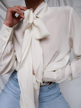 Load image into Gallery viewer, MAX MARA silk shirt
