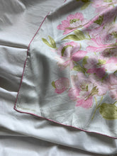 Load image into Gallery viewer, GUY LAROCHE scarf
