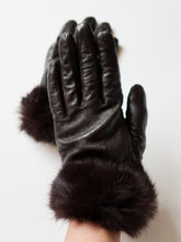 Load image into Gallery viewer, “Chloe” leather gloves