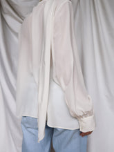 Load image into Gallery viewer, MAX MARA silk shirt