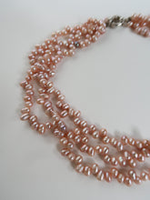 Load image into Gallery viewer, « Gabrielle » pearls necklace
