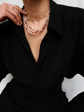 Load image into Gallery viewer, « Gabrielle » pearls necklace
