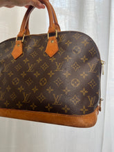 Load image into Gallery viewer, LOUIS VUITTON ALMA MM BAG