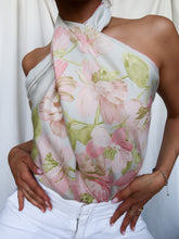 Load image into Gallery viewer, GUY LAROCHE scarf