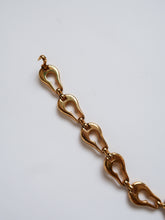 Load image into Gallery viewer, "Pear" golden metal belt