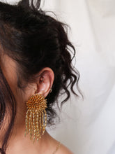 Load image into Gallery viewer, "firework" pearls clip on earrings