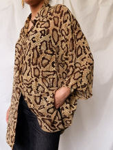 Load image into Gallery viewer, "Sneaky" pure silk shirt