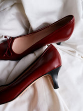 Load image into Gallery viewer, HOBBS cherry pumps