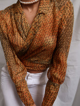 Load image into Gallery viewer, "Lilly" silk shirt