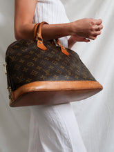 Load image into Gallery viewer, LOUIS VUITTON ALMA MM BAG