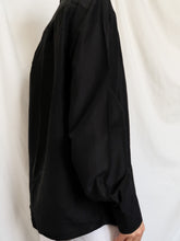 Load image into Gallery viewer, "Dalia" silk shirt