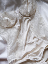 Load image into Gallery viewer, CHRISTIAN DIOR lace body