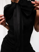 Load image into Gallery viewer, CAROLINA HERRERA silk top