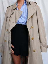 Load image into Gallery viewer, Vintage BURBERRY trench coat (S)