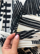 Load image into Gallery viewer, "Madrina" 70' shirt