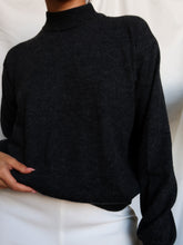 Load image into Gallery viewer, Dark grey knitted jumper