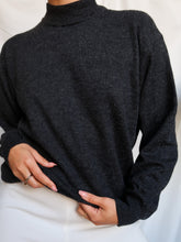 Load image into Gallery viewer, Dark grey knitted jumper