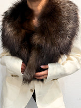 Load image into Gallery viewer, Vintage Brown silver fox fur collar