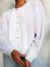 Load image into Gallery viewer, "Daisy" vintage shirt