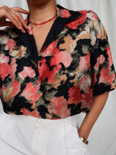 Load image into Gallery viewer, "Rosas" silk shirt