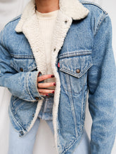 Load image into Gallery viewer, vintage LEVI'S sherpa trucker jacket