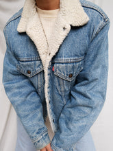 Load image into Gallery viewer, vintage LEVI'S sherpa trucker jacket