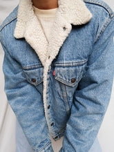 Load image into Gallery viewer, vintage LEVI'S sherpa trucker jacket