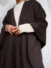 Load image into Gallery viewer, Cocoa wool cape
