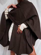 Load image into Gallery viewer, Cocoa wool cape