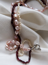 Load image into Gallery viewer, "Anastasia" pearls silver necklace