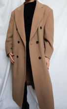 Load image into Gallery viewer, "Dulce" camel coat