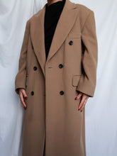 Load image into Gallery viewer, "Dulce" camel coat