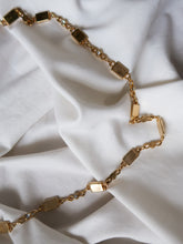 Load image into Gallery viewer, "Alma" chain belt