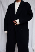 Load image into Gallery viewer, "Irina" navy blazer