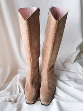 Load image into Gallery viewer, « Carrie » suede leather boots