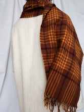 Load image into Gallery viewer, CAMEL lambswool scarf