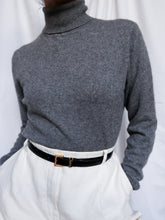 Load image into Gallery viewer, "Lia" cashmere turtleneck jumper