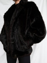 Load image into Gallery viewer, "Geneve" fake fur coat