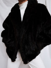 Load image into Gallery viewer, "Geneve" fake fur coat