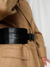 Load image into Gallery viewer, FAÇONNABLE leather belt