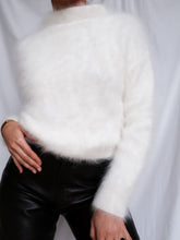 Load image into Gallery viewer, "Snow" Angora jumper