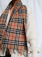 Load image into Gallery viewer, vintage BURBERRY cashmere scarf