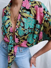 Load image into Gallery viewer, "Gioia" tie shirt