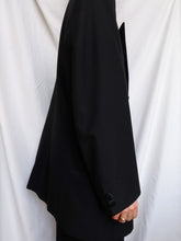 Load image into Gallery viewer, Smocking black blazer