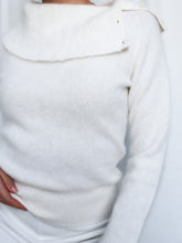 Load image into Gallery viewer, "Seoul" angora jumper